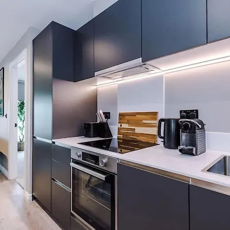 Lägenhet 2 Bedroom Centre - Free Parking