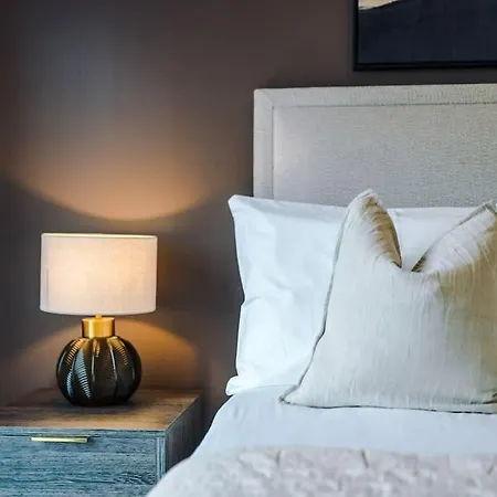 2 Bedroom Centre 公寓 *