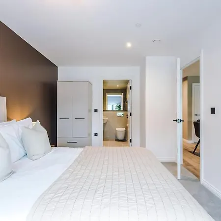 アパート 2 Bedroom Centre リーズ