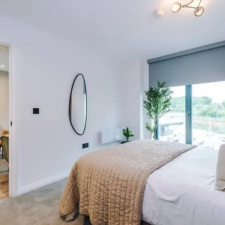 2 Bedroom Centre - Free Parking Lägenhet