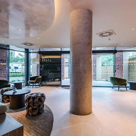 2 Bedroom Centre Appartement